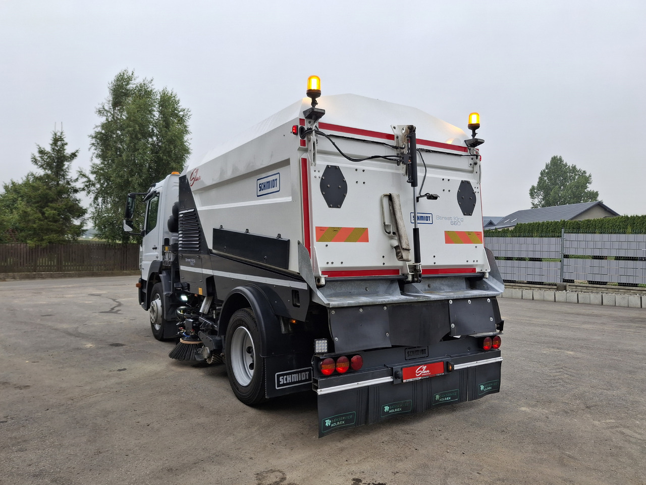 MERCEDES-BENZ Atego 1523 Zamiatarka Kehrmaschine Schmidt Street King 660 Euro 6 PM10 2 Motoren Szczotki L/R 2016r - Zametacie vozidlo: obrázok 3 MERCEDES-BENZ Atego 1523 Zamiatarka Kehrmaschine Schmidt Street King 660 Euro 6 PM10 2 Motoren Szczotki L/R 2016r - Zametacie vozidlo: obrázok 3