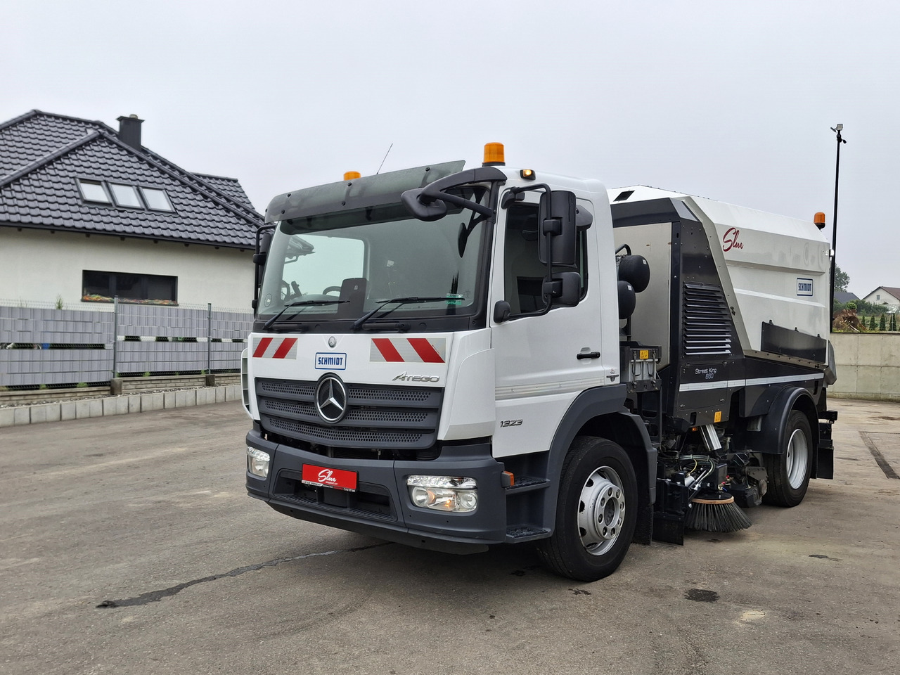 MERCEDES-BENZ Atego 1523 Zamiatarka Kehrmaschine Schmidt Street King 660 Euro 6 PM10 2 Motoren Szczotki L/R 2016r - Zametacie vozidlo: obrázok 2 MERCEDES-BENZ Atego 1523 Zamiatarka Kehrmaschine Schmidt Street King 660 Euro 6 PM10 2 Motoren Szczotki L/R 2016r - Zametacie vozidlo: obrázok 2