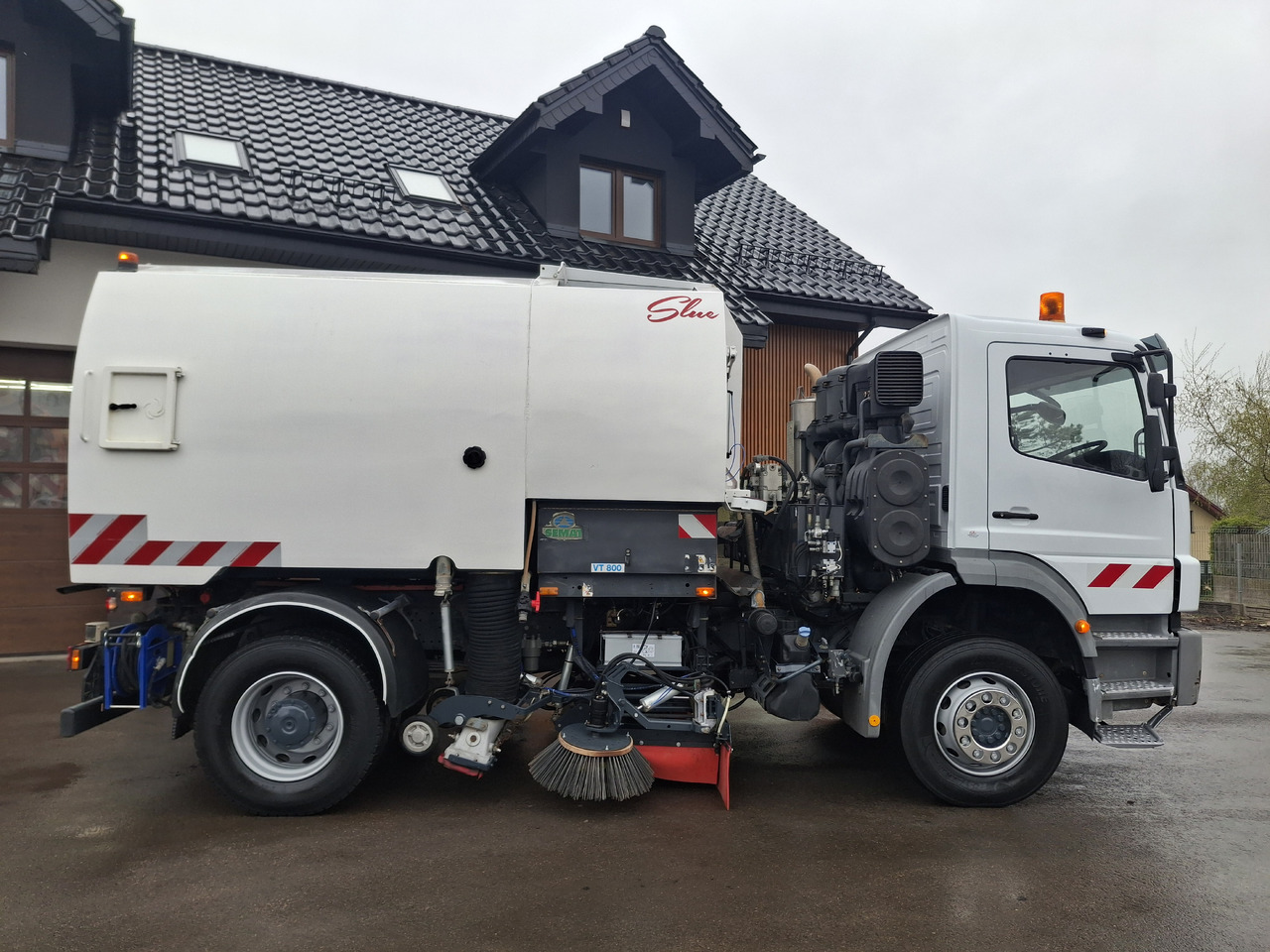 MERCEDES-BENZ Axor 1829 Zamiatarka Kehrmaschine Johnston 2 Motoren Karcher L/R - Zametacie vozidlo: obrázok 5 MERCEDES-BENZ Axor 1829 Zamiatarka Kehrmaschine Johnston 2 Motoren Karcher L/R - Zametacie vozidlo: obrázok 5