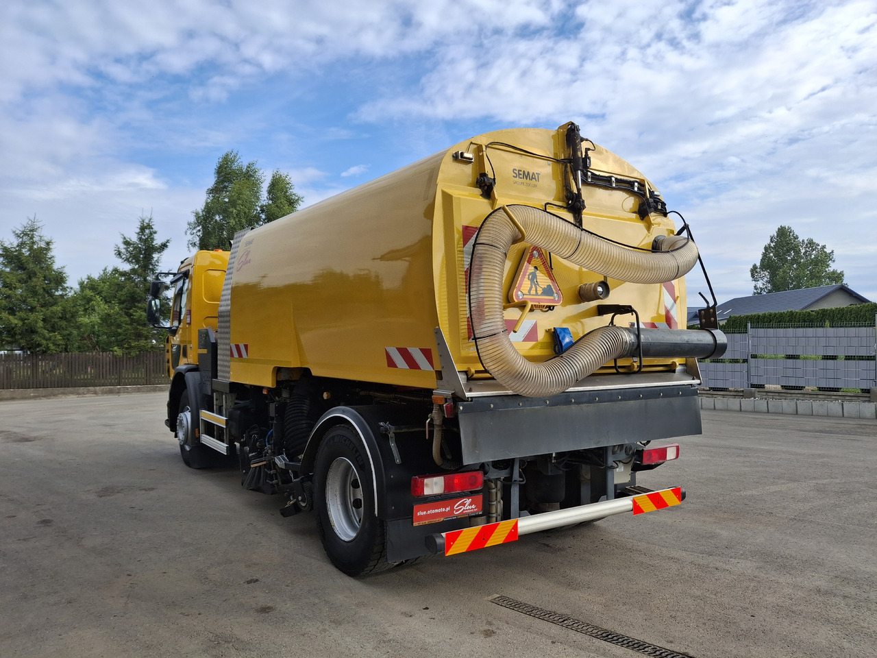 RENAULT C280 SEMAT ZOELLER Zamiatarka Kehrmaschine Euro 6 PM Karcher L/R 2 Motoren 2018r Hochdruckreinigung - Zametacie vozidlo: obrázok 4 RENAULT C280 SEMAT ZOELLER Zamiatarka Kehrmaschine Euro 6 PM Karcher L/R 2 Motoren 2018r Hochdruckreinigung - Zametacie vozidlo: obrázok 4