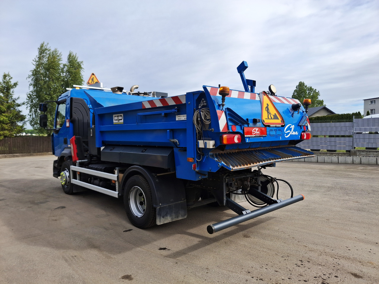 Renault D16 - Rozstrekovač živice: obrázok 2 Renault D16 - Rozstrekovač živice: obrázok 2