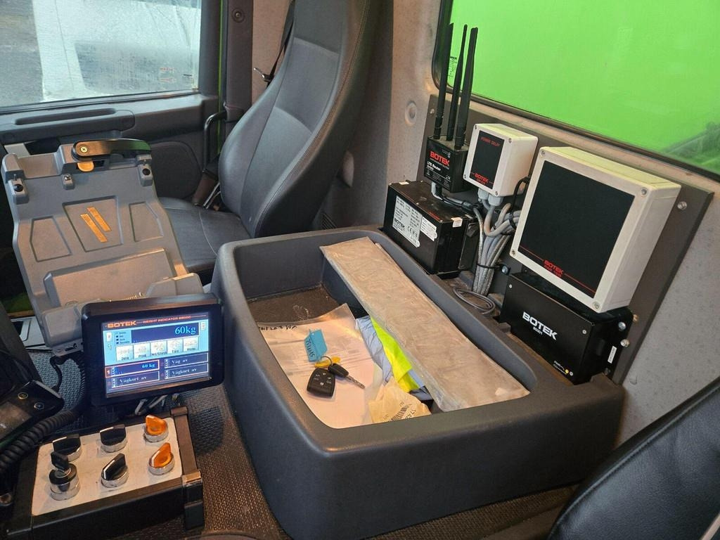 Auto na odvoz odpadu Scania P320 6X2 NTM 15.5+4.5m³: obrázok 8