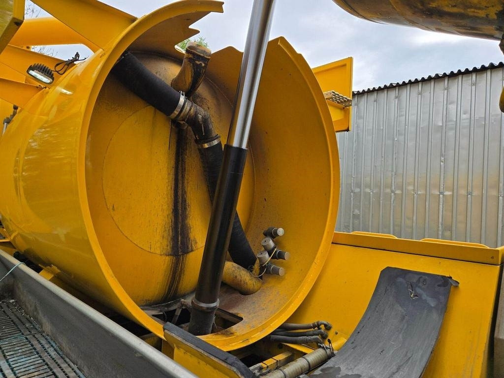 Scania R420 6X2 ADR AMPHITECH VORTEX 13m³ - Fekálne vozidlo: obrázok 4 Scania R420 6X2 ADR AMPHITECH VORTEX 13m³ - Fekálne vozidlo: obrázok 4