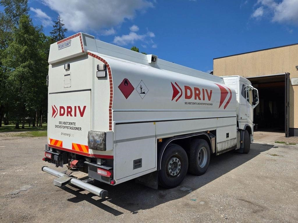 Volvo FH540 6x2 ADR - Cisternové vozidlo: obrázok 4 Volvo FH540 6x2 ADR - Cisternové vozidlo: obrázok 4