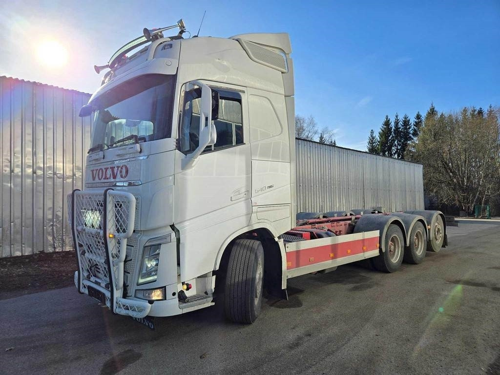 Volvo FH540 8X4 CHASSY - Podvozek s kabinou: obrázok 1 Volvo FH540 8X4 CHASSY - Podvozek s kabinou: obrázok 1