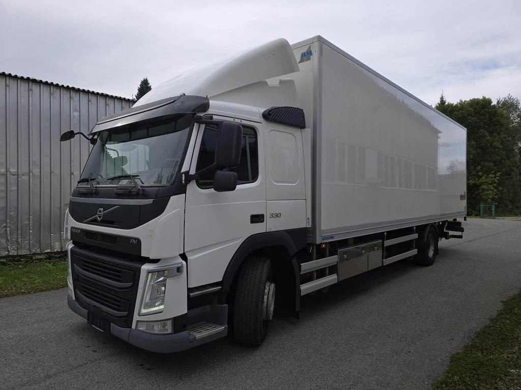 Volvo FM330 4X2 - Skříňový nákladní auto: obrázok 1 Volvo FM330 4X2 - Skříňový nákladní auto: obrázok 1