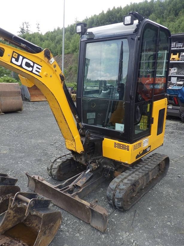 JCB 19 C-1 - Mini rýpadlo: obrázok 2 JCB 19 C-1 - Mini rýpadlo: obrázok 2