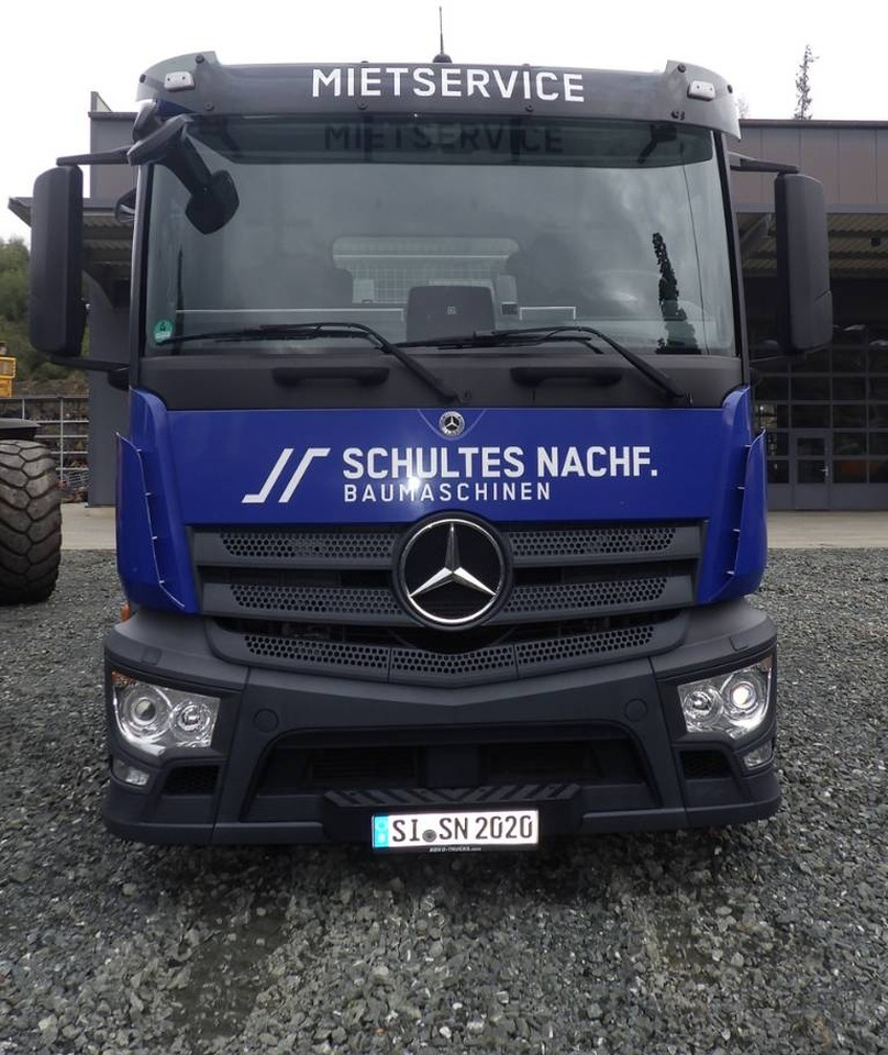Mercedes-Benz Antos 2533 L Maschinentransporter - Nákladné vozidlo na prepravu automobilov: obrázok 3 Mercedes-Benz Antos 2533 L Maschinentransporter - Nákladné vozidlo na prepravu automobilov: obrázok 3