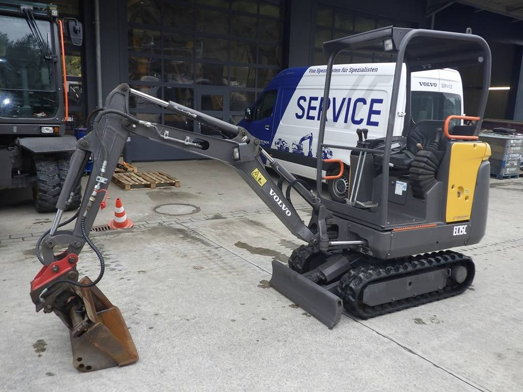 Volvo EC 15 C - Mini rýpadlo: obrázok 1 Volvo EC 15 C - Mini rýpadlo: obrázok 1