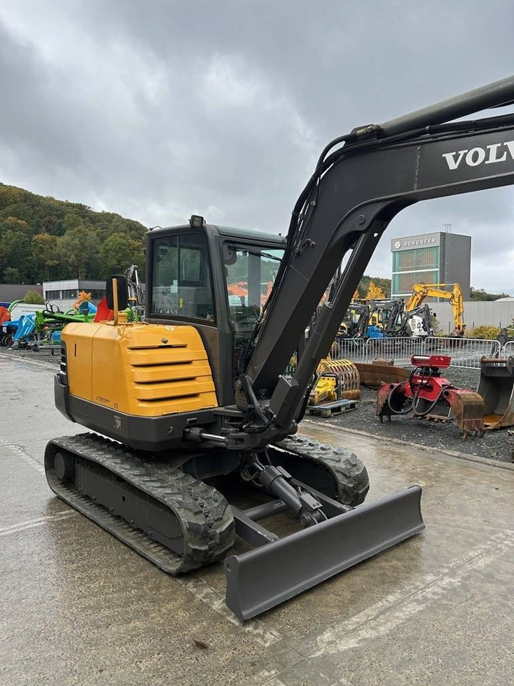 Volvo EC 55 C - Mini rýpadlo: obrázok 4 Volvo EC 55 C - Mini rýpadlo: obrázok 4