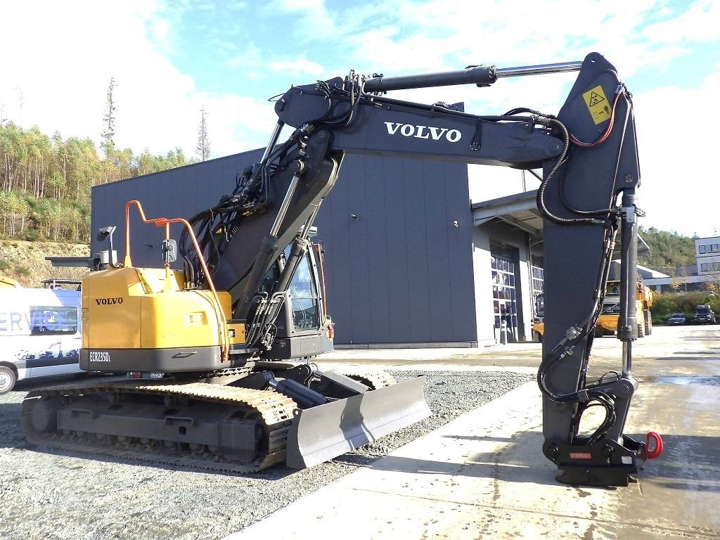 Volvo ECR 235 D  - Pásové rýpadlo: obrázok 3 Volvo ECR 235 D  - Pásové rýpadlo: obrázok 3