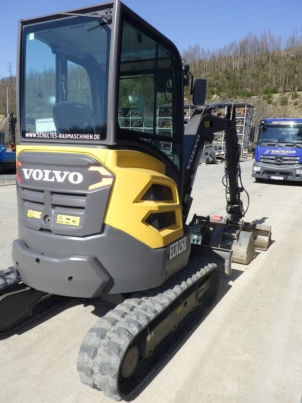 Volvo ECR 25 D - Mini rýpadlo: obrázok 4 Volvo ECR 25 D - Mini rýpadlo: obrázok 4