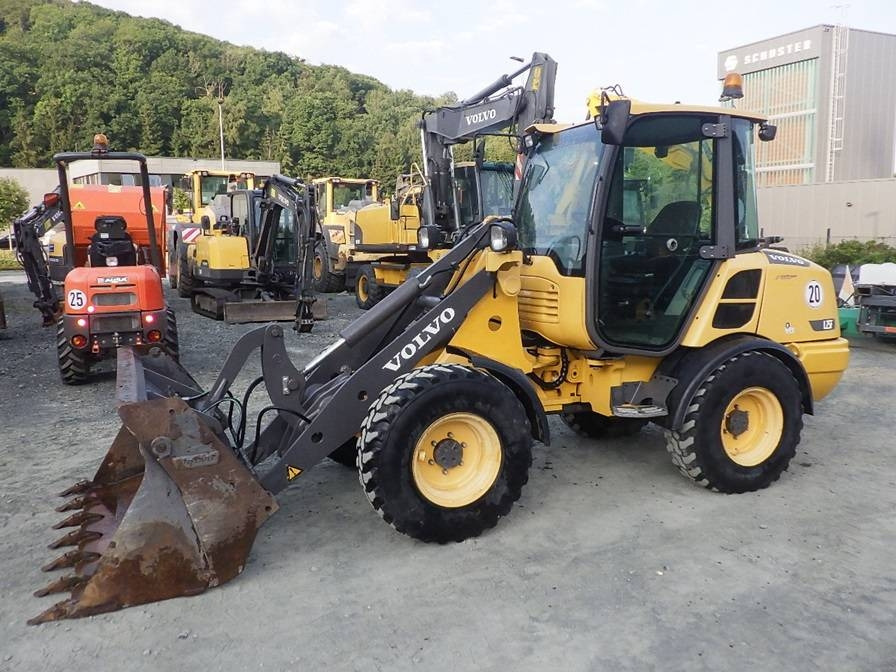 Volvo L 25 F - Kolesový nakladač: obrázok 1 Volvo L 25 F - Kolesový nakladač: obrázok 1