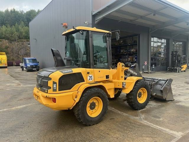 Volvo L 30 G - Kolesový nakladač: obrázok 3 Volvo L 30 G - Kolesový nakladač: obrázok 3