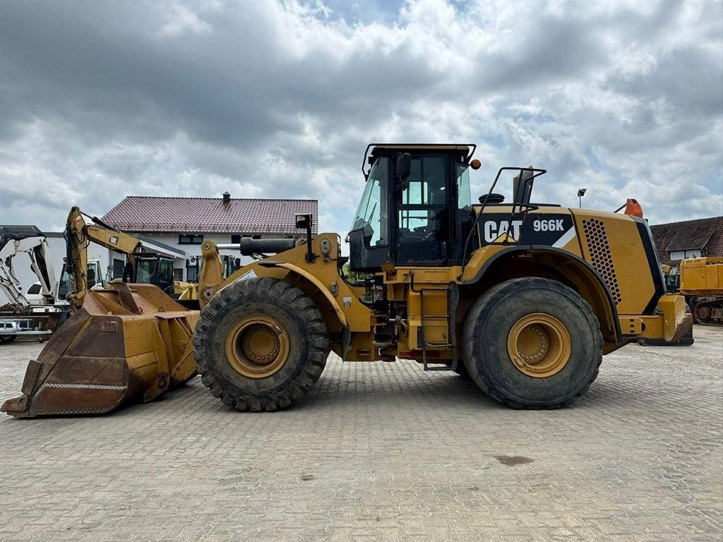 CAT 966 K - Kolesový nakladač: obrázok 2 CAT 966 K - Kolesový nakladač: obrázok 2