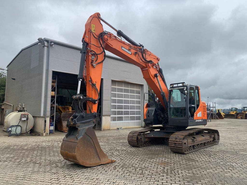 Doosan DX 235 LCR-5 - Pásové rýpadlo: obrázok 1 Doosan DX 235 LCR-5 - Pásové rýpadlo: obrázok 1