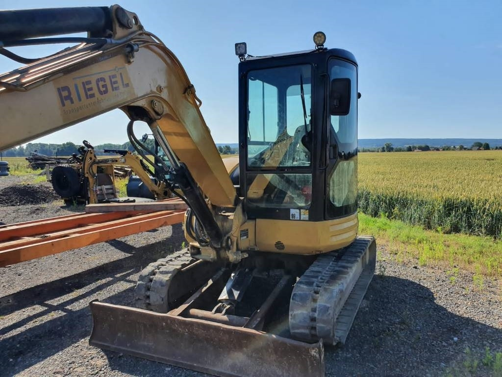 CAT 304CR - Pásové rýpadlo: obrázok 3 CAT 304CR - Pásové rýpadlo: obrázok 3
