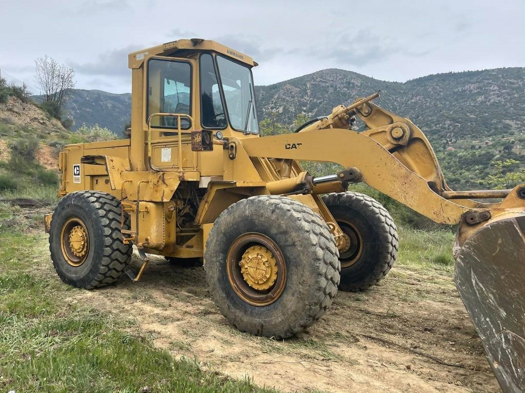 CAT 950B - Kolesový nakladač: obrázok 3 CAT 950B - Kolesový nakladač: obrázok 3