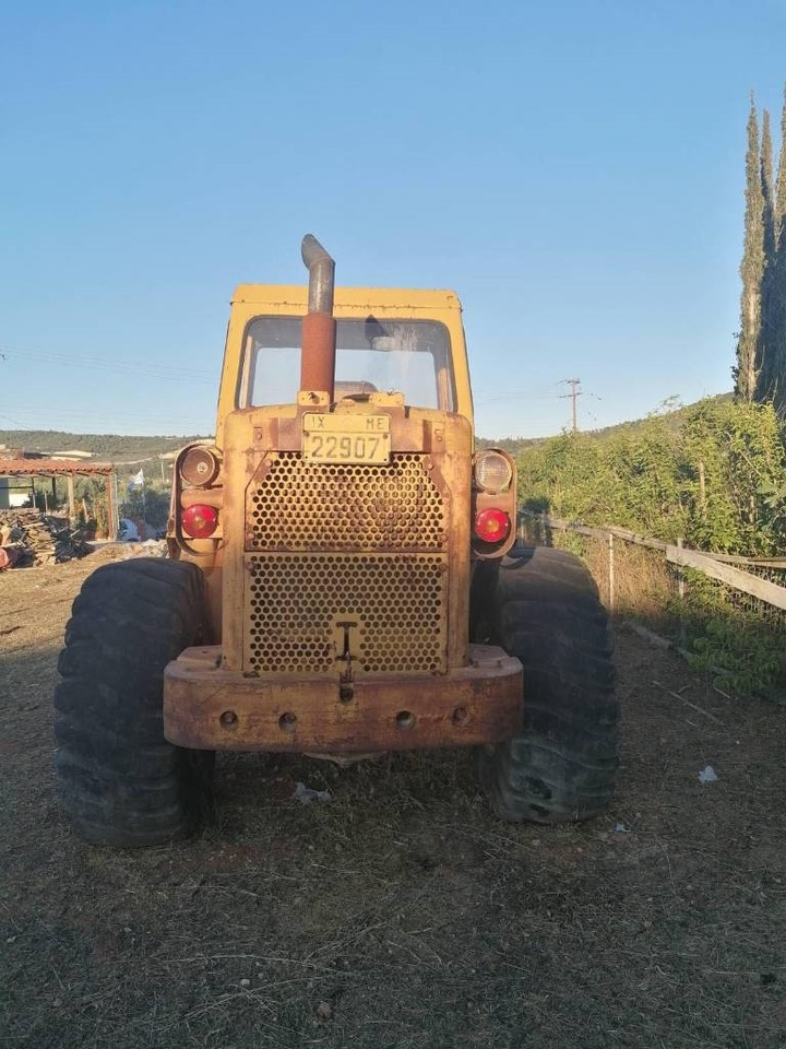 CAT 950C - Kolesový nakladač: obrázok 2 CAT 950C - Kolesový nakladač: obrázok 2