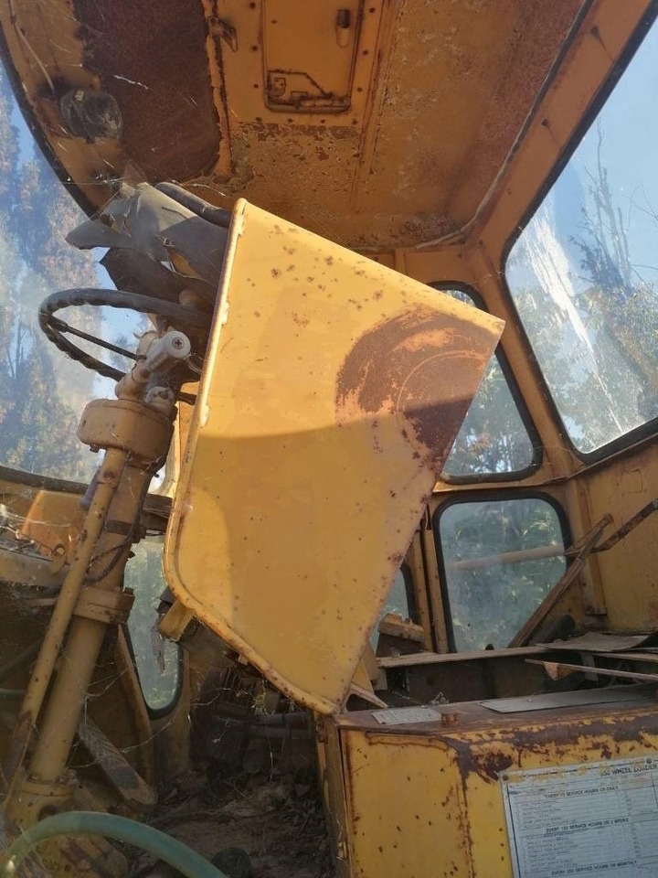 CAT 950C - Kolesový nakladač: obrázok 3 CAT 950C - Kolesový nakladač: obrázok 3