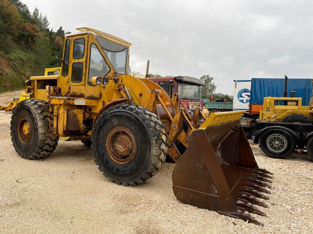 CAT 966C - Kolesový nakladač: obrázok 2 CAT 966C - Kolesový nakladač: obrázok 2
