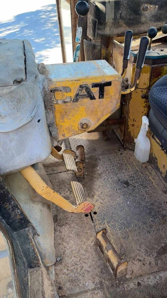 Buldozér CAT D 8 K: obrázok 15