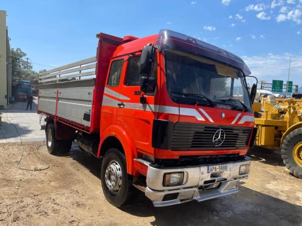 Mercedes-Benz 1638 - Valníkový/ Plošinový nákladný automobil: obrázok 4 Mercedes-Benz 1638 - Valníkový/ Plošinový nákladný automobil: obrázok 4