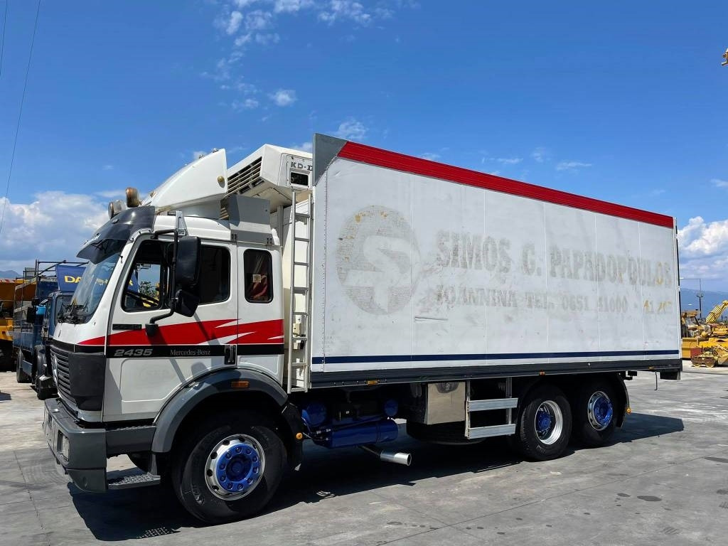 Chladirenské nákladné vozidlo Mercedes-Benz 2435L: obrázok 8