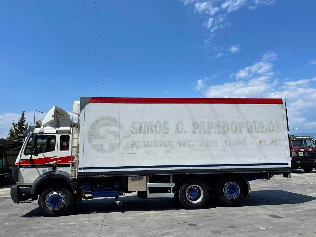 Chladirenské nákladné vozidlo Mercedes-Benz 2435L: obrázok 10