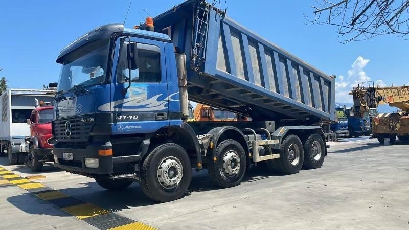 Sklápač Mercedes-Benz 4148K 8X4: obrázok 16 Sklápač Mercedes-Benz 4148K 8X4: obrázok 16