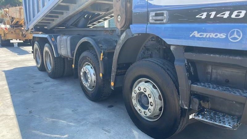 Sklápač Mercedes-Benz 4148K 8X4: obrázok 9 Sklápač Mercedes-Benz 4148K 8X4: obrázok 9