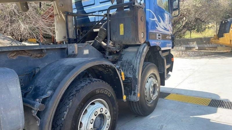 Sklápač Mercedes-Benz 4148K 8X4: obrázok 12 Sklápač Mercedes-Benz 4148K 8X4: obrázok 12