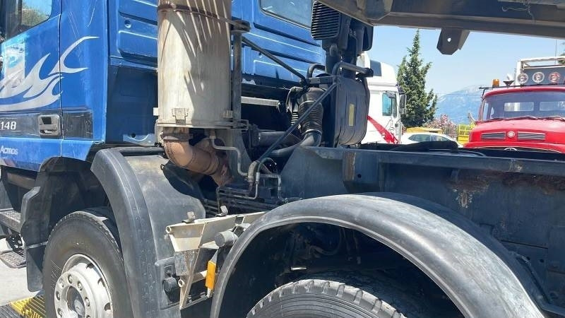 Sklápač Mercedes-Benz 4148K 8X4: obrázok 7 Sklápač Mercedes-Benz 4148K 8X4: obrázok 7