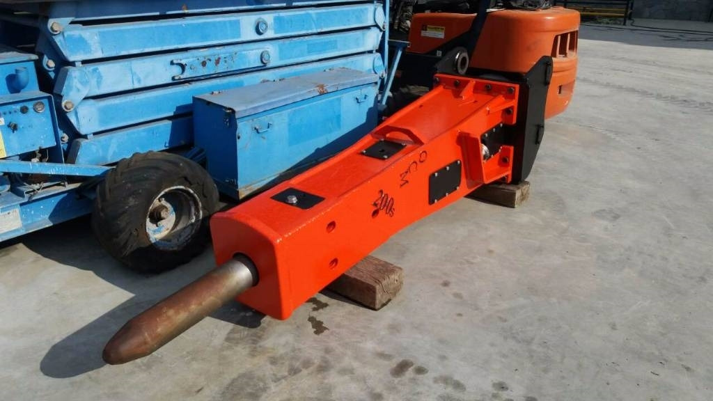 OCM 200s  - Hydraulické kladivo pre Stavebné stroje: obrázok 2 OCM 200s  - Hydraulické kladivo pre Stavebné stroje: obrázok 2