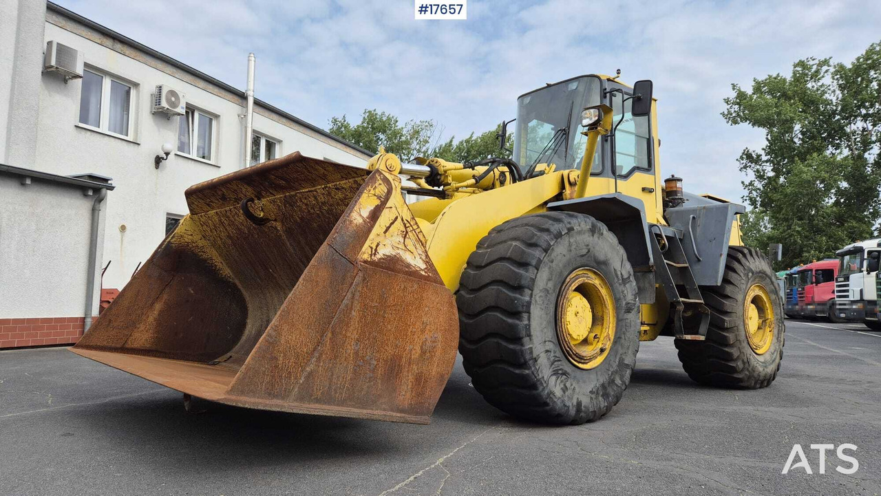 2000 Komatsu WA420-3H - Kolesový nakladač: obrázok 2 2000 Komatsu WA420-3H - Kolesový nakladač: obrázok 2