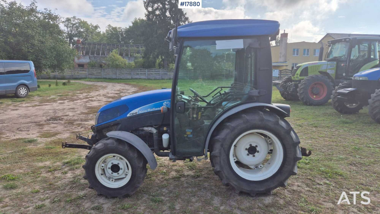 2011 New Holland T 3040 - Kompaktný traktor: obrázok 5 2011 New Holland T 3040 - Kompaktný traktor: obrázok 5