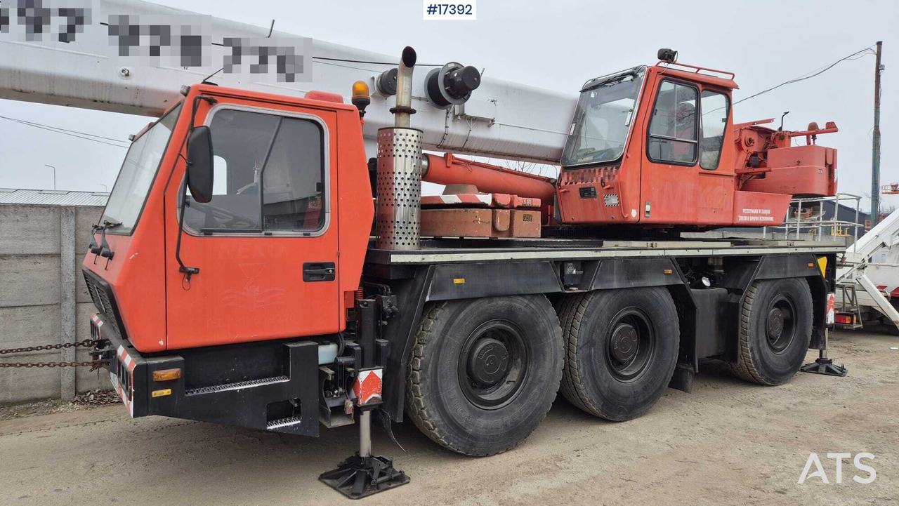 Mobile Crane GROVE GMK 3050 (2001) - Autožeriav: obrázok 5 Mobile Crane GROVE GMK 3050 (2001) - Autožeriav: obrázok 5