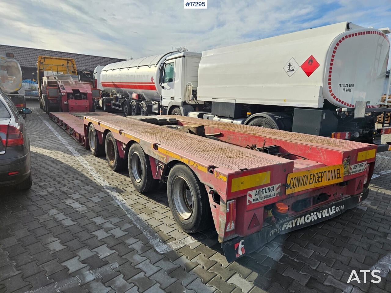 Truck semi-trailer, low-bed FAYMONVILLE MEGAMAX (2017) - Náves podvalník: obrázok 1 Truck semi-trailer, low-bed FAYMONVILLE MEGAMAX (2017) - Náves podvalník: obrázok 1