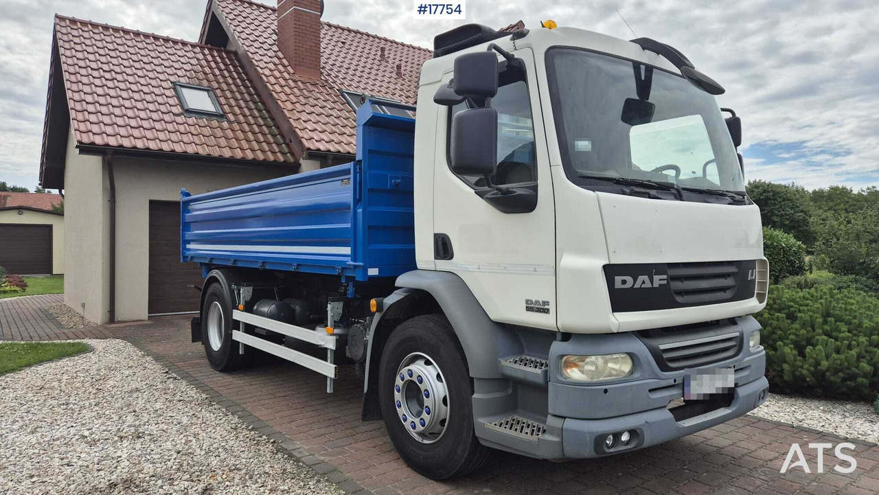 Two-axle tipper DAF LF 55.300 (2013) - Sklápač: obrázok 1 Two-axle tipper DAF LF 55.300 (2013) - Sklápač: obrázok 1