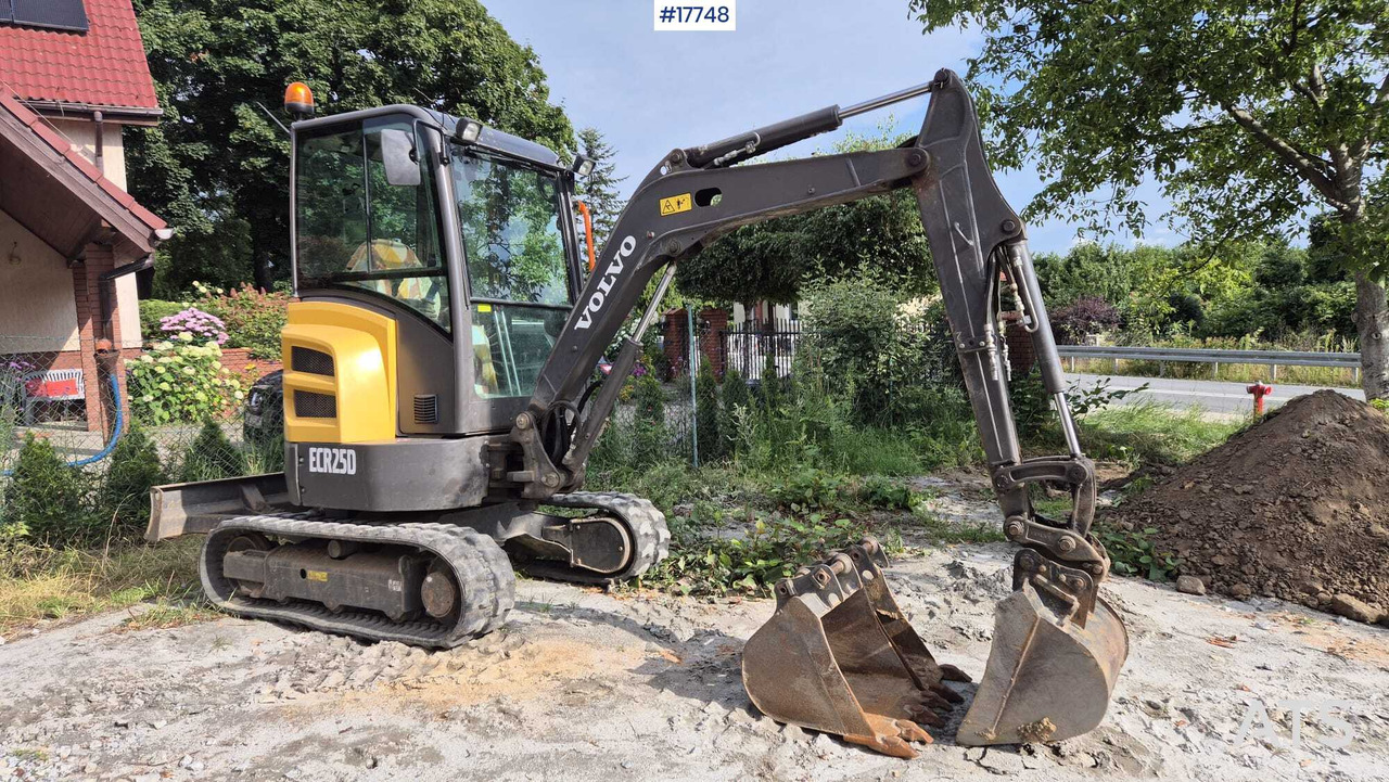 VOLVO ECR25D Mini Crawler Excavator (2021) - Mini rýpadlo: obrázok 2 VOLVO ECR25D Mini Crawler Excavator (2021) - Mini rýpadlo: obrázok 2