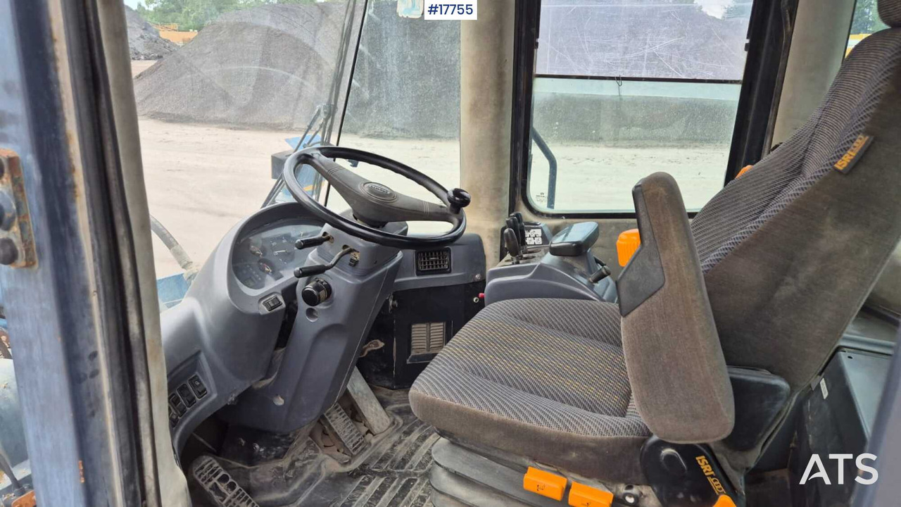 Kolesový nakladač Wheel loader KOMATSU WA380 5H (2002): obrázok 18