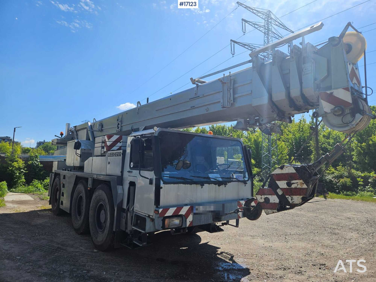 Żuraw samochodowy Liebherr 1050-1 (1995) - Auto s hydraulickou rukou: obrázok 2 Żuraw samochodowy Liebherr 1050-1 (1995) - Auto s hydraulickou rukou: obrázok 2