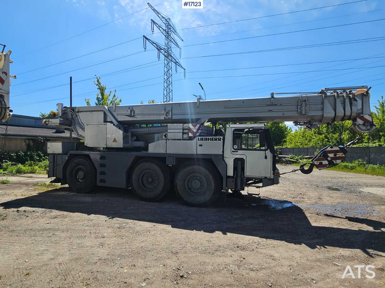 Żuraw samochodowy Liebherr 1050-1 (1995) - Auto s hydraulickou rukou: obrázok 4 Żuraw samochodowy Liebherr 1050-1 (1995) - Auto s hydraulickou rukou: obrázok 4