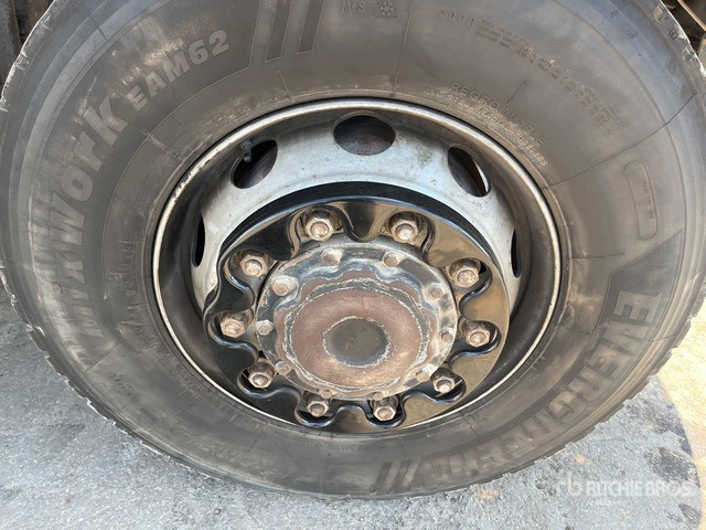 2006 MAN TGA41.430 8x8 Twin-Steer Sleeper Tri/A Dump Truck - Sklápač: obrázok 4 2006 MAN TGA41.430 8x8 Twin-Steer Sleeper Tri/A Dump Truck - Sklápač: obrázok 4