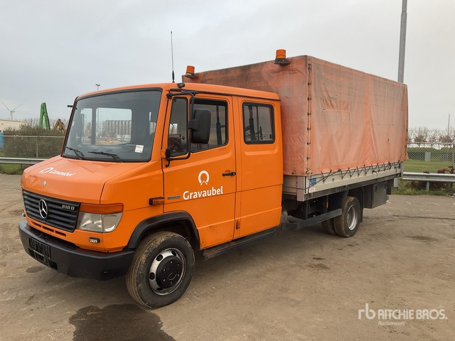 2010 Mercedes-Benz Vario 818DE 4x2 Service Truck - Plachtová dodávka, Dodávkа s dvojitou kabínou: obrázok 1 2010 Mercedes-Benz Vario 818DE 4x2 Service Truck - Plachtová dodávka, Dodávkа s dvojitou kabínou: obrázok 1