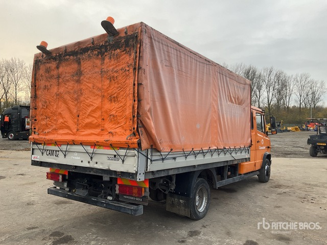 2010 Mercedes-Benz Vario 818DE 4x2 Service Truck - Plachtová dodávka, Dodávkа s dvojitou kabínou: obrázok 4 2010 Mercedes-Benz Vario 818DE 4x2 Service Truck - Plachtová dodávka, Dodávkа s dvojitou kabínou: obrázok 4