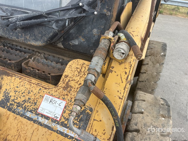 2012 Cat 246B (Inoperable) Skid Steer Loader - Šmykom riadený nakladač: obrázok 5 2012 Cat 246B (Inoperable) Skid Steer Loader - Šmykom riadený nakladač: obrázok 5
