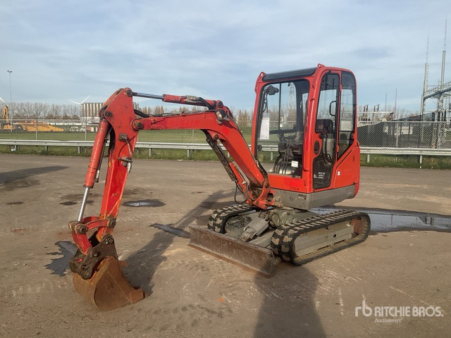 2013 Cat 302.4D Mini Excavator: <6.6t - Mini rýpadlo: obrázok 1 2013 Cat 302.4D Mini Excavator: <6.6t - Mini rýpadlo: obrázok 1