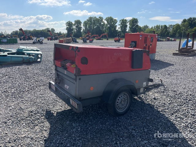 2014 Atlas Copco XAS87 Mobile Air Compressor - Vzduchový kompresor: obrázok 4 2014 Atlas Copco XAS87 Mobile Air Compressor - Vzduchový kompresor: obrázok 4