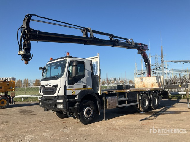 2017 Iveco AD860T 2017 Palfinger on 6x4 Flatbed Truck with Crane - Valníkový/ Plošinový nákladný automobil, Auto s hydraulickou rukou: obrázok 1 2017 Iveco AD860T 2017 Palfinger on 6x4 Flatbed Truck with Crane - Valníkový/ Plošinový nákladný automobil, Auto s hydraulickou rukou: obrázok 1